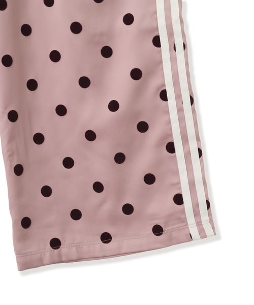 adidas(アディダス)の「adidas SATIN POLKA DOTS WIDE LEG PANT / アディダス サテン 水玉 ワイド レッグ パンツ(その他パンツ・レディース・ライラック・L/M/S/XL)」の5枚目の写真