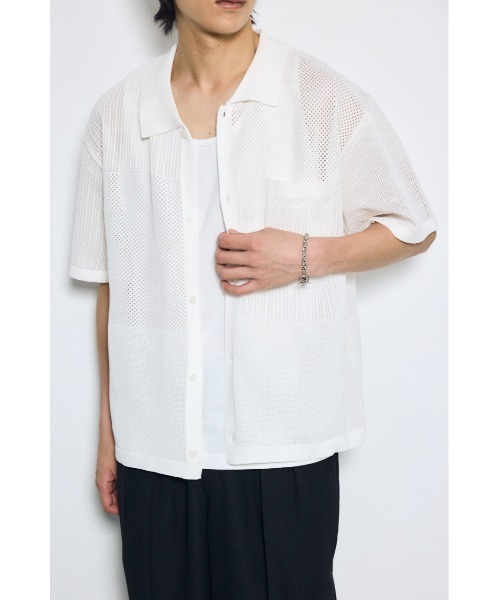 AZUL by moussy(アズールバイマウジー)の「編地切替ニットシャツ(シャツ/ブラウス・メンズ・オフホワイト/ネイビー/グレー/ブラック・MEDIUM/LARGE)」の1枚目の写真