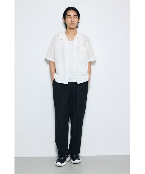 AZUL by moussy(アズールバイマウジー)の「編地切替ニットシャツ(シャツ/ブラウス・メンズ・オフホワイト/ネイビー/グレー/ブラック・MEDIUM/LARGE)」の7枚目の写真