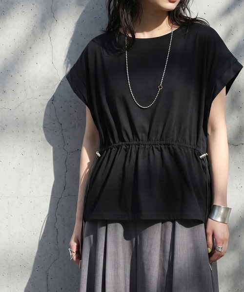 antiqua(アンティカ)の「異素材切替 ドロスト 配色 カットソー Tシャツ(Tシャツ/カットソー・レディース・ブラック/グレー/ホワイト・ONESIZE)」の7枚目の写真