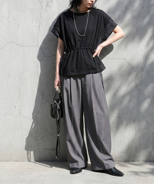 antiqua(アンティカ)の「異素材切替 ドロスト 配色 カットソー Tシャツ(Tシャツ/カットソー・レディース・ブラック/グレー/ホワイト・ONESIZE)」の8枚目の写真