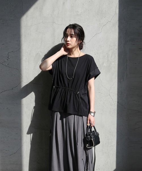 antiqua(アンティカ)の「異素材切替 ドロスト 配色 カットソー Tシャツ(Tシャツ/カットソー・レディース・ブラック/グレー/ホワイト・ONESIZE)」の14枚目の写真