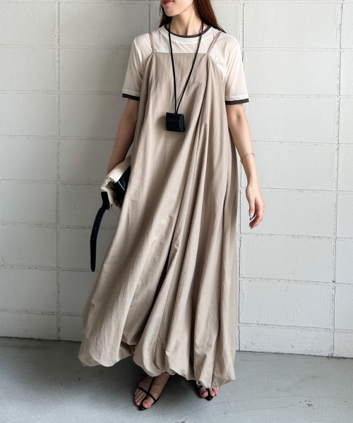 Bab(バブ)の「裾バルーンバックギャザーキャミワンピース(ワンピース・レディース・ブラック/ベージュ/チャコールグレー・M)」の8枚目の写真