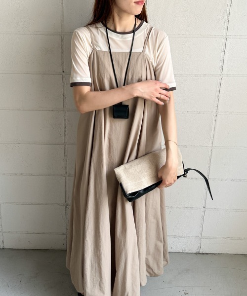Bab(バブ)の「裾バルーンバックギャザーキャミワンピース(ワンピース・レディース・ブラック/ベージュ/チャコールグレー・M)」の9枚目の写真