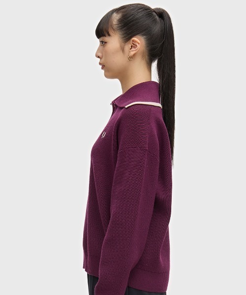 FRED PERRY（フレッドペリー）の「Wide Collar Knitted Shirt／ワイドカラーニットシャツ（ニット/セーター・レディース・ネイビー/プラム・10）」の6枚目の写真