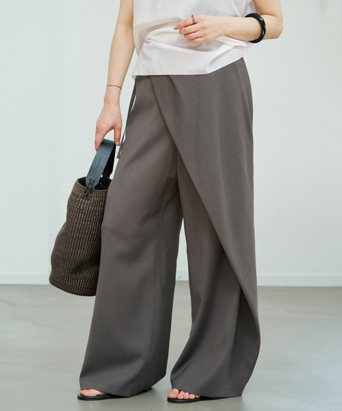 plage(プラージュ)の「Wrap 2way パンツ(その他パンツ・レディース・ブラック/ベージュ/チャコールグレー・36/38/34)」の2枚目の写真