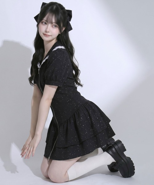DearMyLoveRose(ディアマイラブローズ)の「フロントジップセーラーカラーラメスウェットミニワンピース【大きいサイズあり】(ワンピース・レディース・ブラック/ホワイト/グレー・LL~3L/L~LL/M-L)」の8枚目の写真