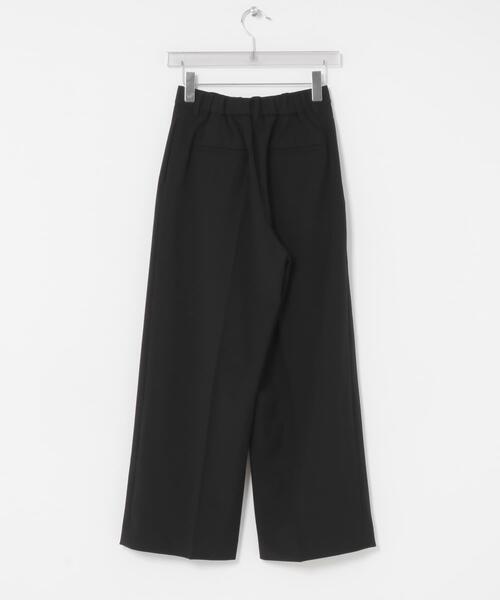 URBAN RESEARCH(アーバンリサーチ)の「『UVカット/イージーケア』ドライギャバツータックパンツ(その他パンツ・レディース・ブラック/グレー・38/36)」の14枚目の写真