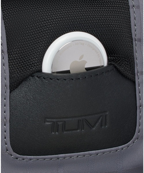 TUMI（トゥミ）の「TUMI AXIS ミディアム・スリング（ボディバッグ/ウエストポーチ・メンズ・ネイビー/ブラック・FREE）」の14枚目の写真
