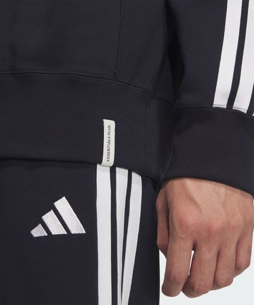adidas(アディダス)の「エッセンシャルズ プラス ルーズフィット スリーストライプス フレンチテリー スウェットシャツ / トレーナー / アディダス adidas(スウェット・メンズ・ブルー・LARGE/XX-LARGE/MEDIUM/SMALL/X-LARGE)」の4枚目の写真