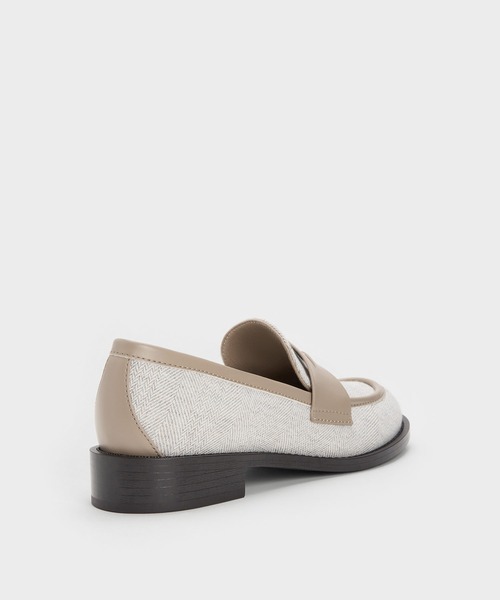 CHARLES & KEITH（チャールズ & キース）の「Griselda グリゼルダ ローファー（ローファー・レディース・ライトアッシュグレー/ブラウン系その他7/ブラック・24.5cm/23.5cm/23cm/22.5cm/25.5cm/25cm）」の9枚目の写真