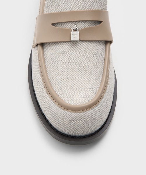 CHARLES & KEITH（チャールズ & キース）の「Griselda グリゼルダ ローファー（ローファー・レディース・ライトアッシュグレー/ブラウン系その他7/ブラック・24.5cm/23.5cm/23cm/22.5cm/25.5cm/25cm）」の10枚目の写真