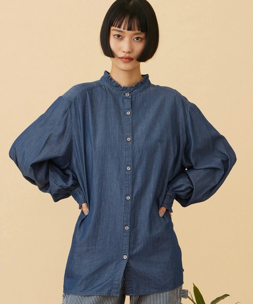 Lee(リー)の「Lee FRILL DENIM SHIRTS / フリルデニムシャツ(シャツ/ブラウス・レディース・ホワイト/インディゴブルー・MEDIUM/SMALL)」の7枚目の写真