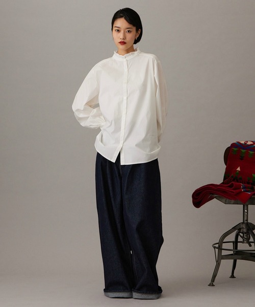 Lee(リー)の「Lee FRILL DENIM SHIRTS / フリルデニムシャツ(シャツ/ブラウス・レディース・ホワイト/インディゴブルー・MEDIUM/SMALL)」の20枚目の写真