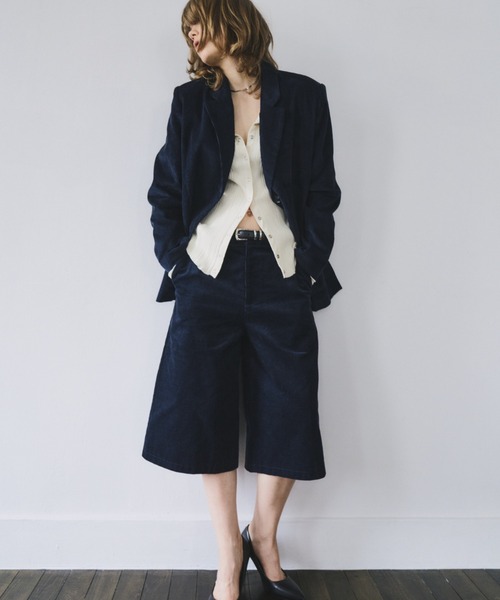 HANNE(アン)の「ローライズコーデュロイバミューダパンツ(その他パンツ・レディース・ネイビー/ベージュ・S/M)」の3枚目の写真
