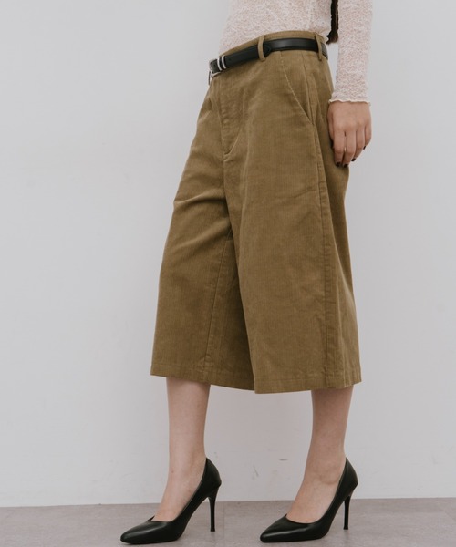 HANNE(アン)の「ローライズコーデュロイバミューダパンツ(その他パンツ・レディース・ネイビー/ベージュ・S/M)」の15枚目の写真