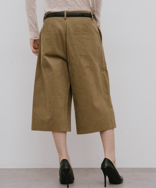 HANNE(アン)の「ローライズコーデュロイバミューダパンツ(その他パンツ・レディース・ネイビー/ベージュ・S/M)」の16枚目の写真