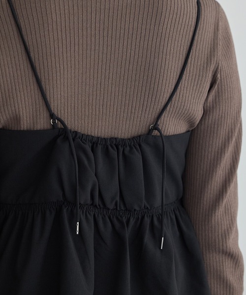 YECCA VECCA(イェッカヴェッカ)の「【2点SET】ラッフルキャミセット長袖ニット(ニット/セーター・レディース・ブラック/ダークベージュ・FREE)」の12枚目の写真