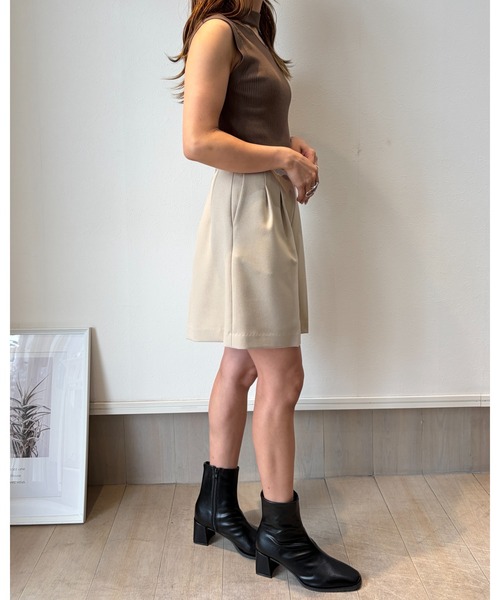 SETiA(セチア)の「イージーショートパンツ(スラックス・レディース・チャコールグレー/ブラック/ライトベージュ・SMALL/MEDIUM)」の4枚目の写真