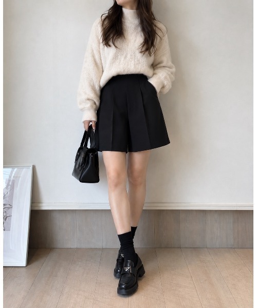 SETiA(セチア)の「イージーショートパンツ(スラックス・レディース・チャコールグレー/ブラック/ライトベージュ・SMALL/MEDIUM)」の15枚目の写真