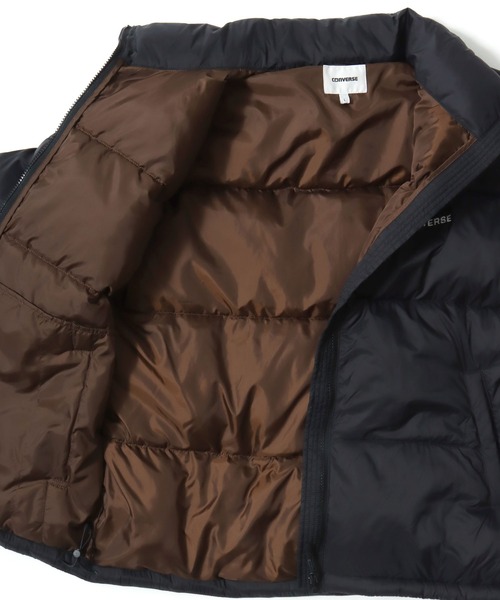 CONVERSE(コンバース)の「CONVERSE/コンバース Lightweight Puffer Jacket/軽量 撥水 吸湿発熱 オーバーサイズ 中綿 パファージャケット/エコダウンジャケット/レディース メンズ(ダウンジャケット/コート・メンズ・ブラウン/ブラック/グレイッシュブルー/セージグリーン・M/L/LL)」の13枚目の写真