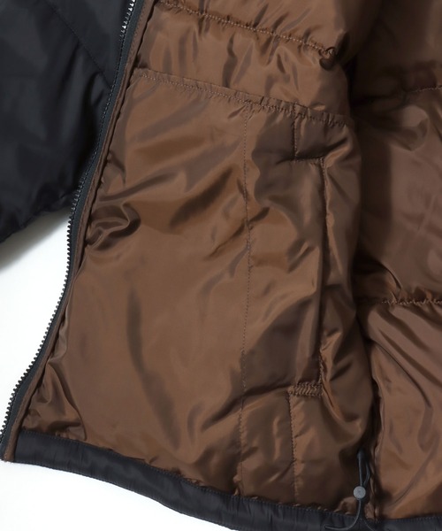 CONVERSE(コンバース)の「CONVERSE/コンバース Lightweight Puffer Jacket/軽量 撥水 吸湿発熱 オーバーサイズ 中綿 パファージャケット/エコダウンジャケット/レディース メンズ(ダウンジャケット/コート・メンズ・ブラウン/ブラック/グレイッシュブルー/セージグリーン・M/L/LL)」の19枚目の写真