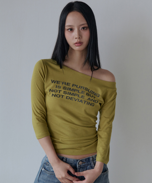 5OML(オーオーエムエル)の「シンプルじゃないロングスリーブ(オリーブ)(Tシャツ/カットソー・レディース・オリーブ・FREE)」の2枚目の写真