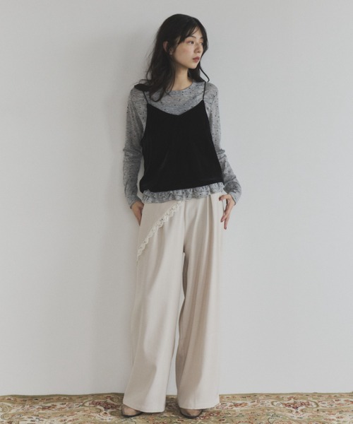 ELNEsoi(エルネソワ)の「ベロアビスチェ付きドット裾フリルカットソー(Tシャツ/カットソー・レディース・ベージュ/グレー・FREE)」の8枚目の写真