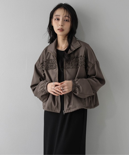 AMELY（エミリー）の「フロントフリル ジップブルゾン/フェミニン/ライトツイル（ブルゾン・レディース・ブラウン/ベージュ/ブラック・フリー）」の12枚目の写真