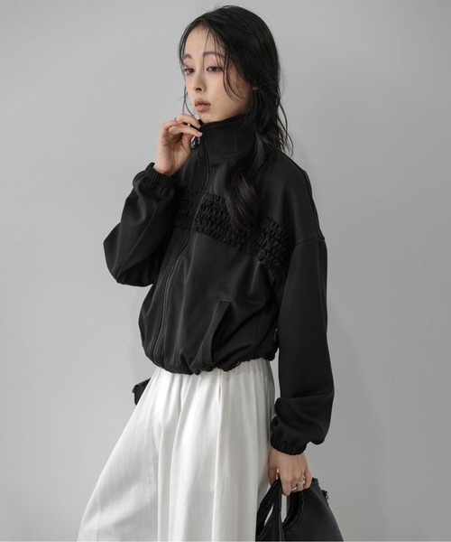 AMELY（エミリー）の「フロントフリル ジップブルゾン/フェミニン/ライトツイル（ブルゾン・レディース・ブラウン/ベージュ/ブラック・フリー）」の9枚目の写真