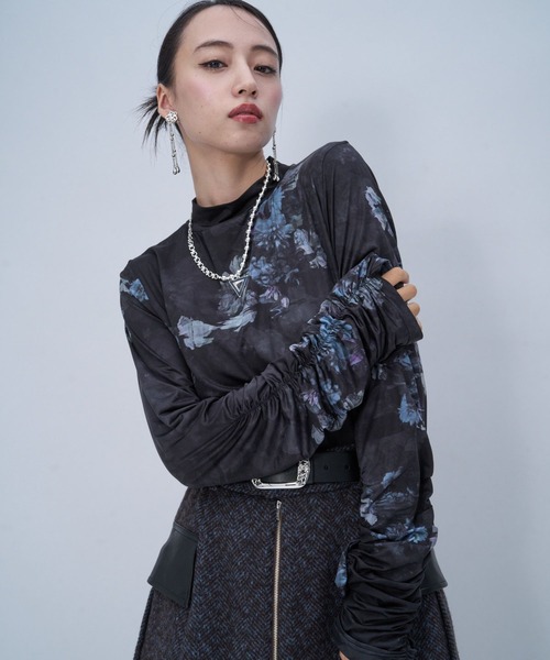 HARE(ハレ)の「FlowerSkewカットソー(HARE)(Tシャツ/カットソー・レディース・ブラウン/ブラック・FREE)」の19枚目の写真