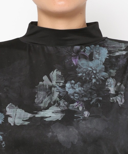 HARE(ハレ)の「FlowerSkewカットソー(HARE)(Tシャツ/カットソー・レディース・ブラウン/ブラック・FREE)」の4枚目の写真