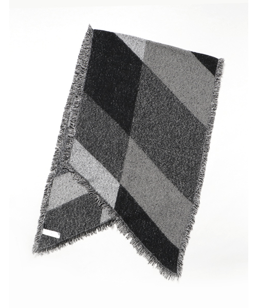 MOUSSY（マウジー）の「FRINGE MIX COLOR STOLE（ストール/ショール・レディース・ベージュ/ブラック・FREE）」の2枚目の写真