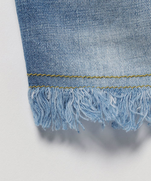 RODEO CROWNS WIDE BOWL（ロデオクラウンズワイドボウル）の「フリンジ デニム スカート（デニムスカート・キッズ・ブルー・MEDIUM/SMALL/X-SMALL/LARGE）」の5枚目の写真