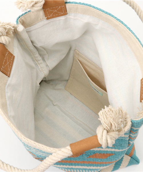 Lilas Campbell（リラキャンベル）の「エスニック柄ショルダーバッグ（ショルダーバッグ・レディース・ホワイト/サックスブルー・ONE SIZE）」の6枚目の写真