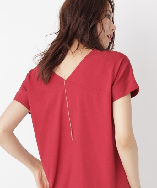 Andemiu（アンデミュウ）の「【取り外し可能なアクセ付き!】アクセツキリョウＶ／Ｎカット765571（Tシャツ/カットソー・レディース・カーキ/オフホワイト/ライトグレー/レッド・FREE）」の4枚目の写真