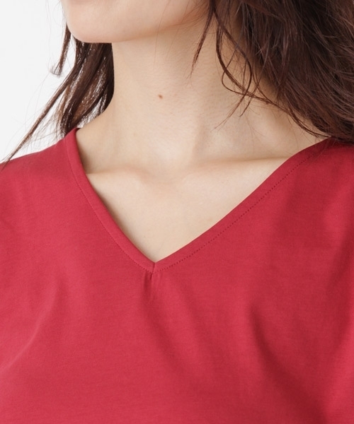 Andemiu（アンデミュウ）の「【取り外し可能なアクセ付き!】アクセツキリョウＶ／Ｎカット765571（Tシャツ/カットソー・レディース・カーキ/オフホワイト/ライトグレー/レッド・FREE）」の13枚目の写真