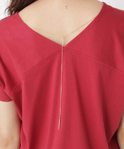 Andemiu（アンデミュウ）の「【取り外し可能なアクセ付き!】アクセツキリョウＶ／Ｎカット765571（Tシャツ/カットソー・レディース・カーキ/オフホワイト/ライトグレー/レッド・FREE）」の17枚目の写真