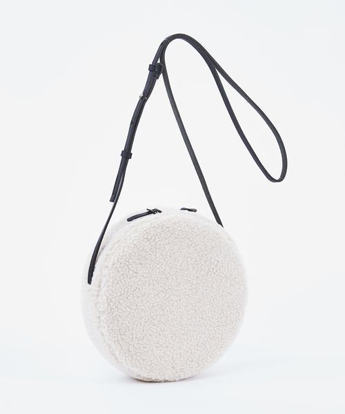 Laugoa(ラウゴア)の「【LAUGOA】MALショルダーバッグ(ショルダーバッグ・レディース・ブラック/ホワイト/ブラック系その他・FREE)」の2枚目の写真