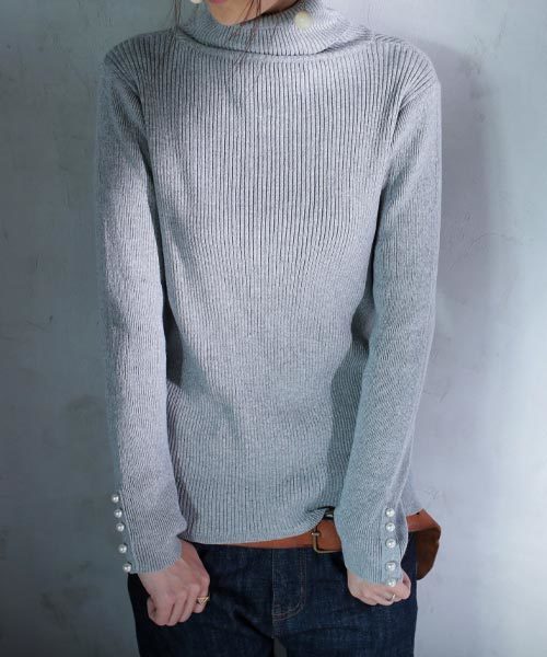 antiqua（アンティカ）の「パール付きリブタートルニットトップス（ニット/セーター・レディース・ブラック/グレー/ベージュ/ネイビー・FREE）」の9枚目の写真