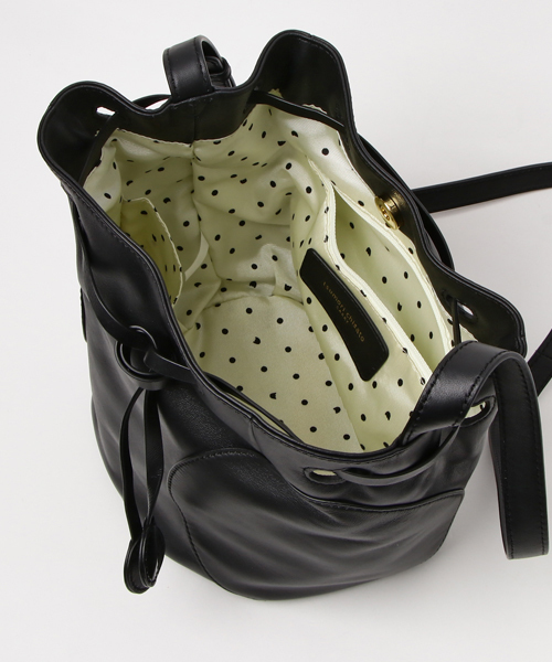 tsumori chisato CARRY（ツモリチサトキャリー）の「ソフトドットショルダー　ショルダーバッグ（ショルダーバッグ・レディース・ブラック/ブラウン・FREE）」の4枚目の写真