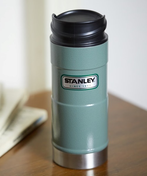 STANLEY(スタンレー)の「STANLEY 真空ワンハンドマグ 0.35L(グラス/マグカップ/タンブラー・ネイビー/グリーン・ONE SIZE)」の2枚目の写真