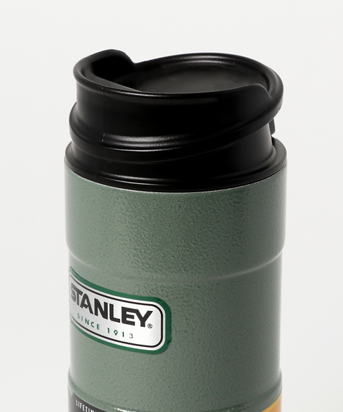 STANLEY(スタンレー)の「STANLEY 真空ワンハンドマグ 0.35L(グラス/マグカップ/タンブラー・ネイビー/グリーン・ONE SIZE)」の3枚目の写真