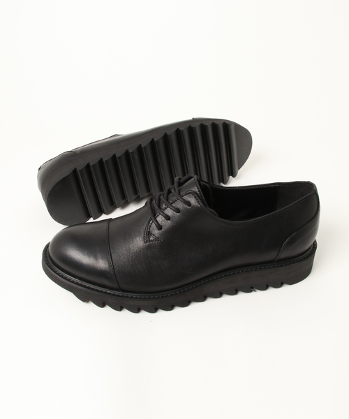 FUGA（フーガ）の「シャークソールレザーショートレースアップシューズ（ドレスシューズ・メンズ・ブラック/ブラック系その他・43/42）」の3枚目の写真