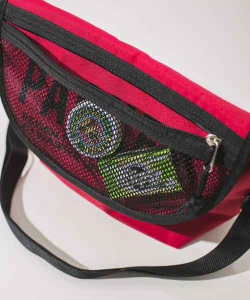 STUDIOUS SELECT（ステュディオスセレクト）の「【SPRUCE】メッシュフラップショルダー　181041（ボディバッグ/ウエストポーチ・レディース・ブラック/カーキ/ライトグレー/レッド・FREE）」の8枚目の写真