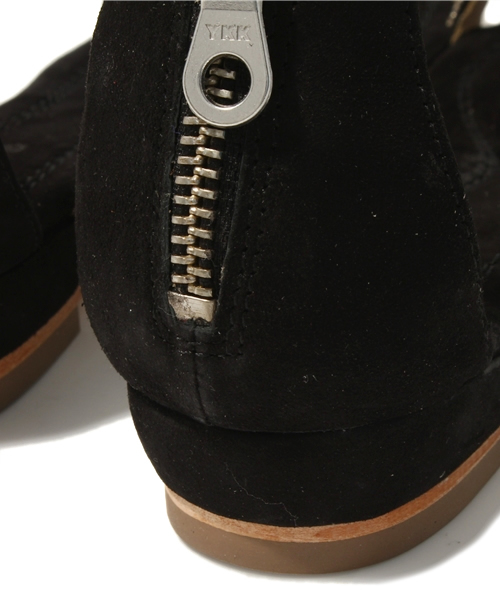 ROSE BUD（ローズバッド）の「16957 KID SUEDE CHAIN BACK ZIP SANDAL（サンダル・レディース・ブラック/ベージュ/レッド・35/36/37/38/39）」の5枚目の写真