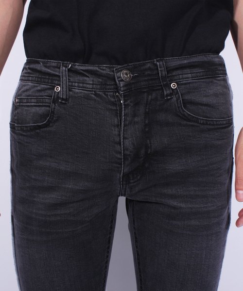 ８(eight)（エイト）の「ライン スキニーデニム ジーンズ 細身（デニムパンツ・メンズ・ブラック/ブルー/インディゴブルー/ケミカルウォッシュ・MEDIUM/LARGE）」の11枚目の写真