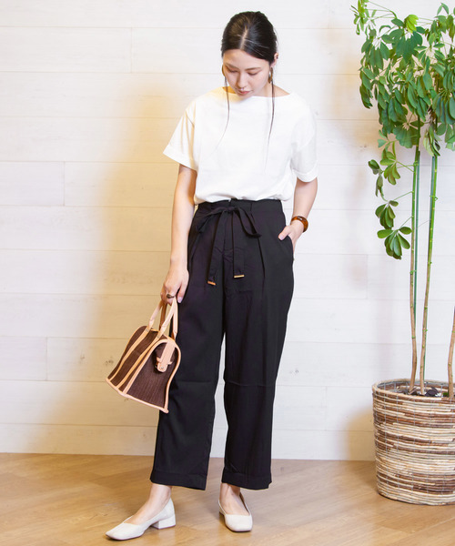 B.I.D.（ビーアイディー）の「BID / Linen調 Waist Ribbon Tuck Pants（その他パンツ・レディース・オフホワイト/ブラック/ベージュ/テラコッタ・FREE）」の15枚目の写真