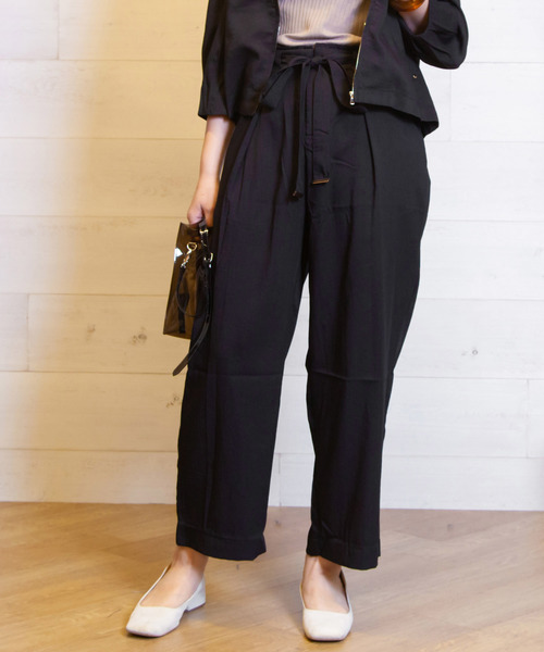 B.I.D.（ビーアイディー）の「BID / Linen調 Waist Ribbon Tuck Pants（その他パンツ・レディース・オフホワイト/ブラック/ベージュ/テラコッタ・FREE）」の18枚目の写真