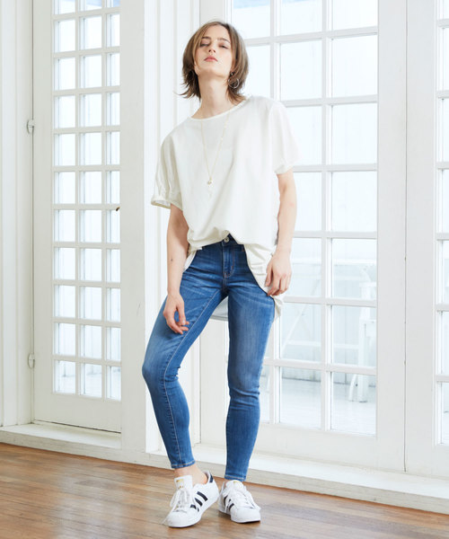Chaco closet(チャコ クローゼット)の「綿ワイドアシンメトリートップス(Tシャツ/カットソー・レディース・オフホワイト/ブラック/チャコールグレー/ベージュ/カーキ・M-L)」の10枚目の写真